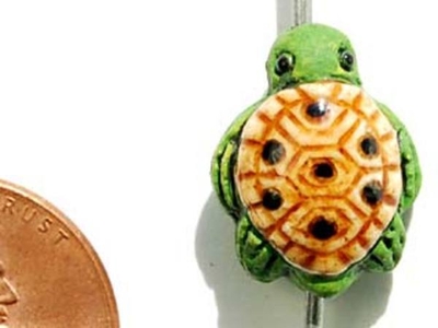 16 x 11mm Green Sea Turtle Hand-painted Clay Bead | Natural Beads
