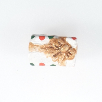 13 x 8mm Christmas White Present Clay Bead with Gold Ribbon | Natural Beads