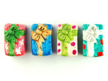 13 x 8mm Christmas Presents Hand-painted Clay Beads in Assorted Colors | Natural Beads