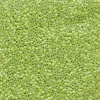 Image Seed Beads Miyuki delica size 11 chartreuse ab opaque iridescent
